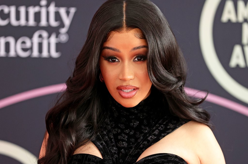 Cardi B Deletes All Social Media Due To Fan Backlash, Calls Fanbase “F ...