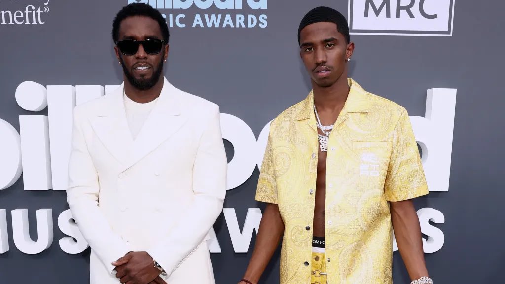 KING COMBS IN HOT WATER AFTER RECORDINGS SURFACE